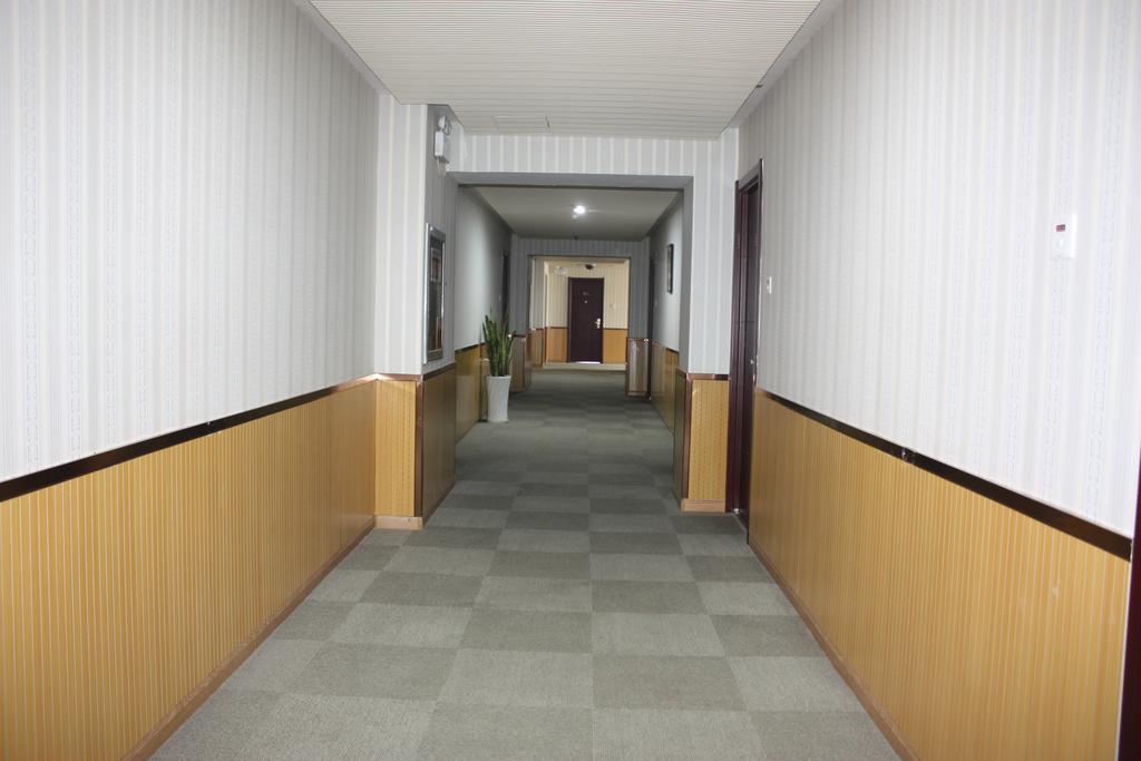 Qingdao Hongyun Jiahe Business Hotel Dış mekan fotoğraf