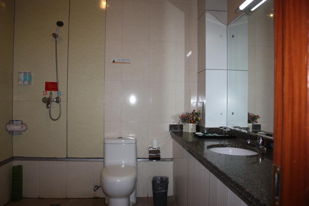 Qingdao Hongyun Jiahe Business Hotel Dış mekan fotoğraf