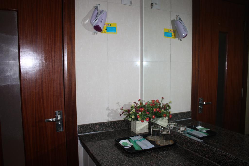 Qingdao Hongyun Jiahe Business Hotel Dış mekan fotoğraf